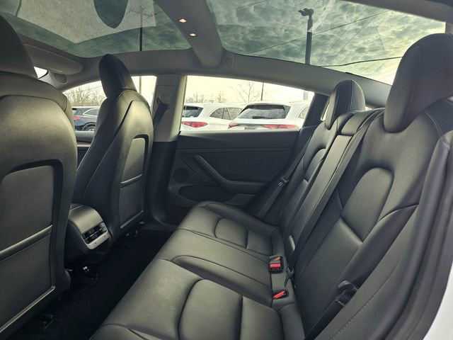 Used 2023 Tesla Model 3 Standard Range image 22