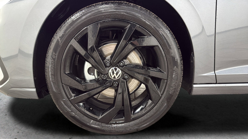 New 2026 Volkswagen Jetta SE image 40