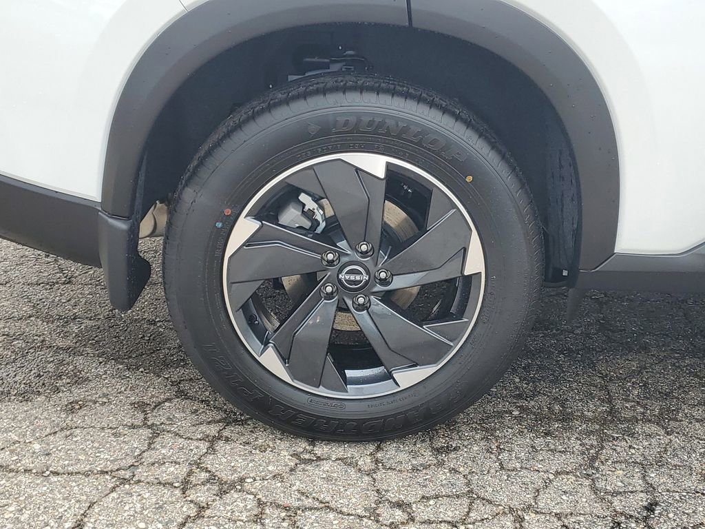 New 2026 Nissan Rogue SV w/ SV Premium Package image 5