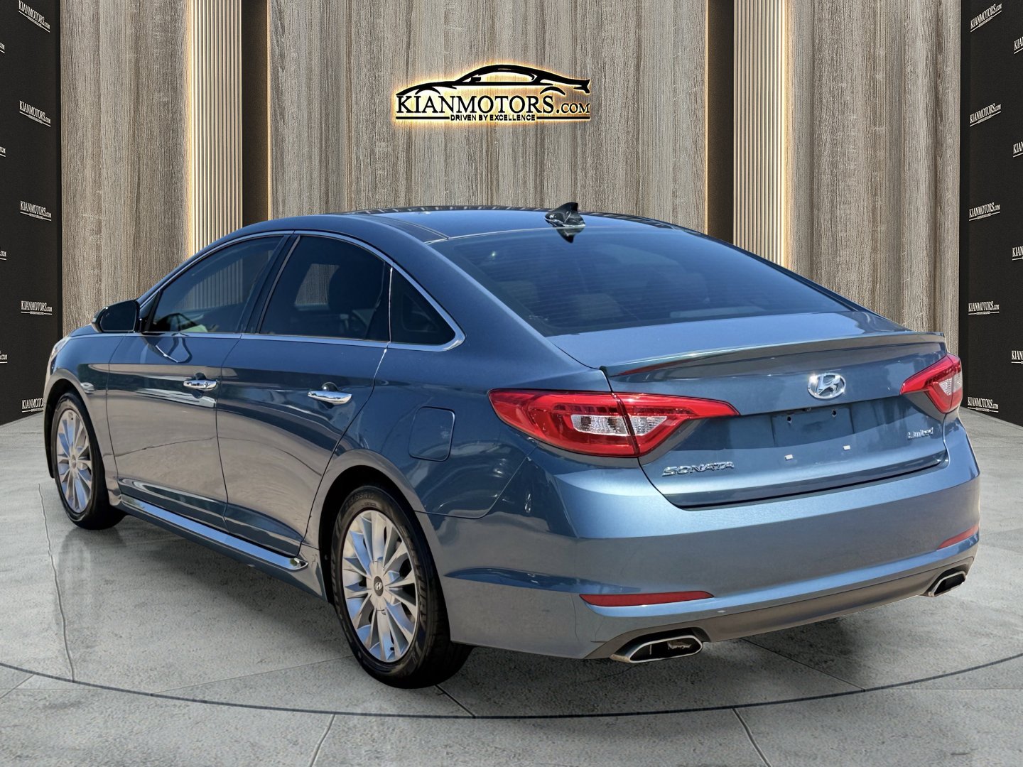 Used 2015 Hyundai Sonata Limited w/ Option Group 05 FWD image 5