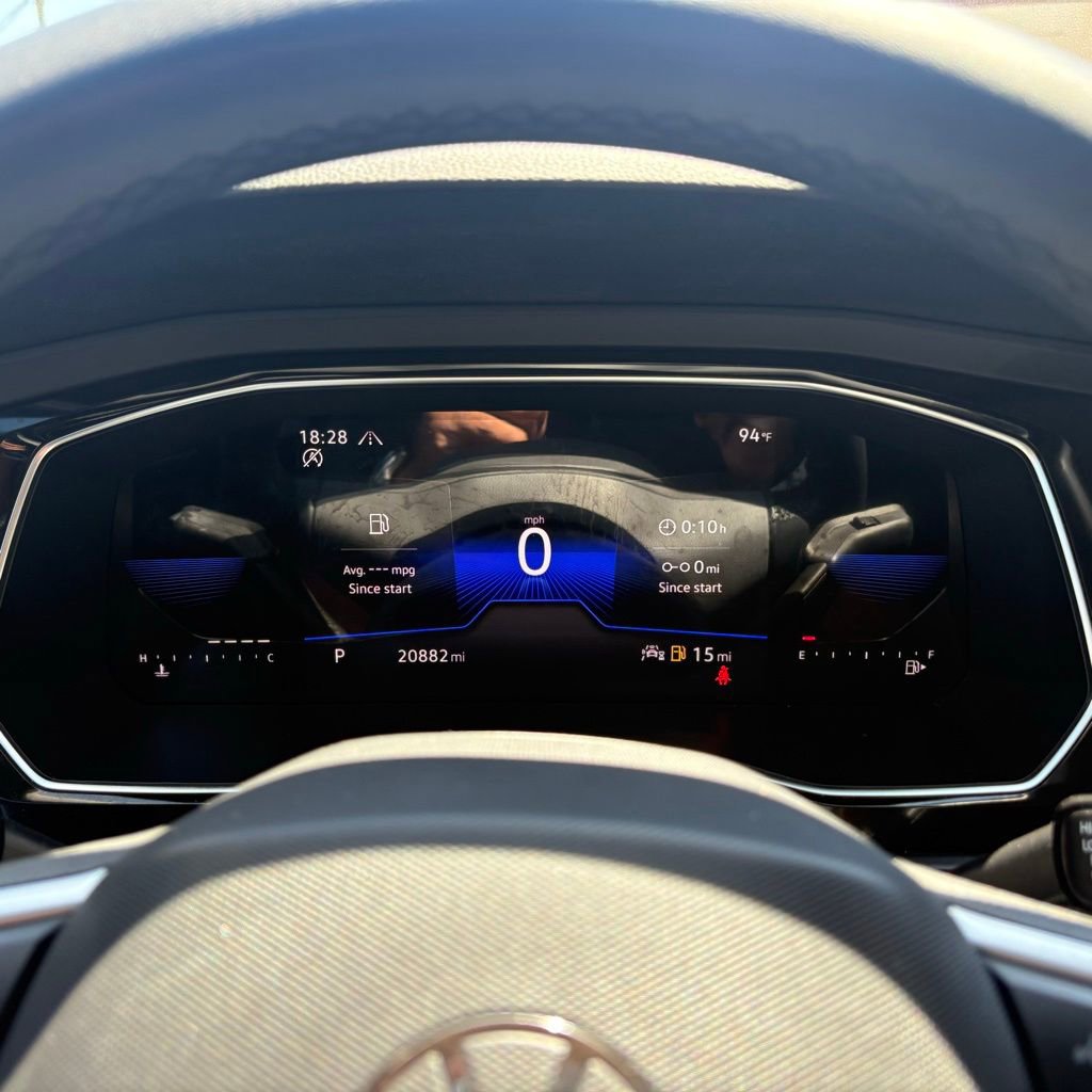 Used 2023 Volkswagen Jetta SE image 19