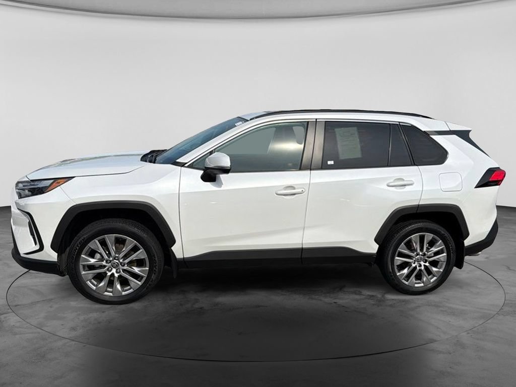 Used 2023 Toyota RAV4 XLE Premium AWD/4WD image 6