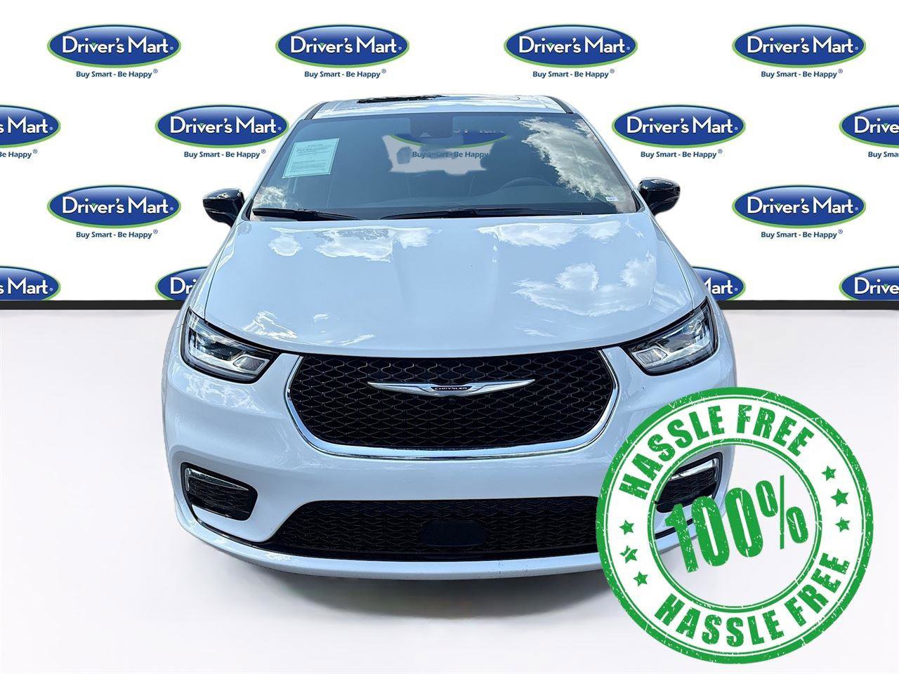 Used 2026 Chrysler Pacifica Limited FWD image 2