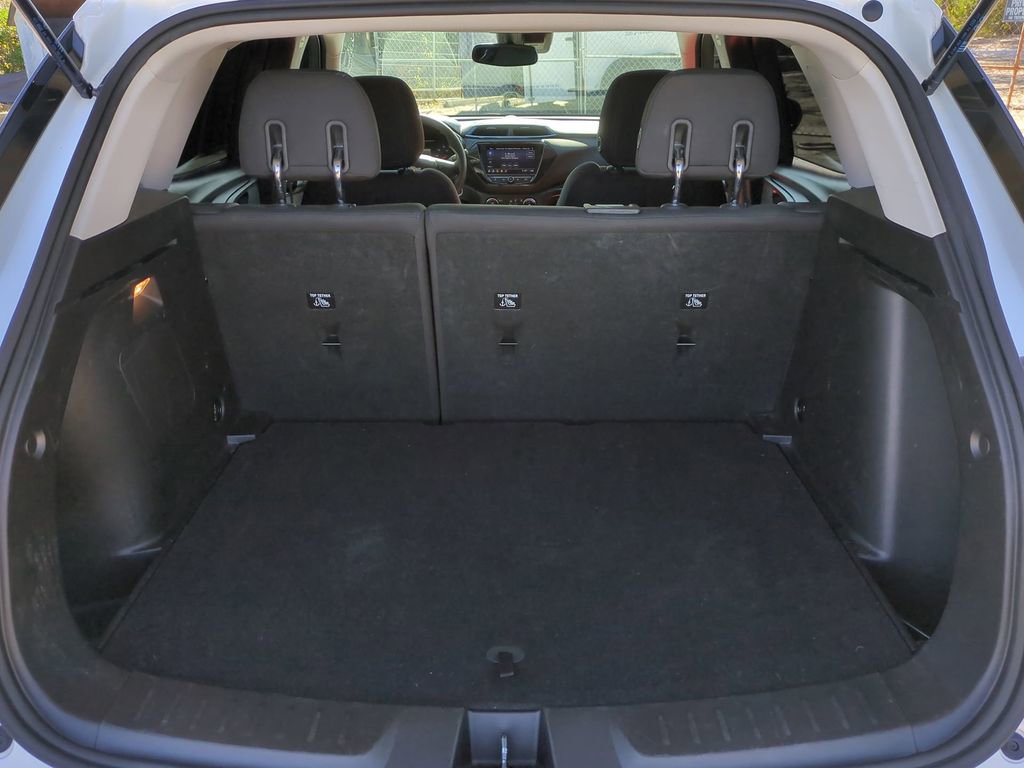Used 2021 Chevrolet TrailBlazer LT w/ Convenience Package image 13