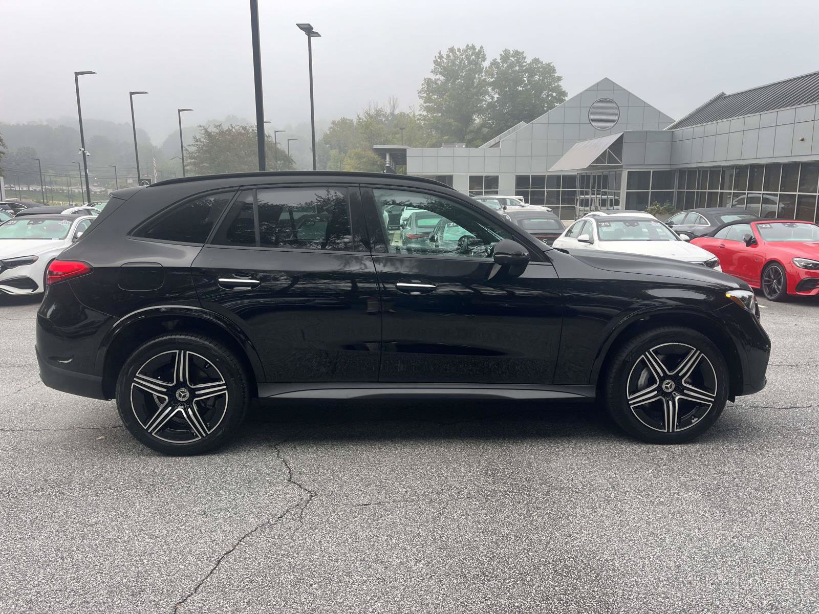 Certified 2025 Mercedes-Benz GLC 300 image 6