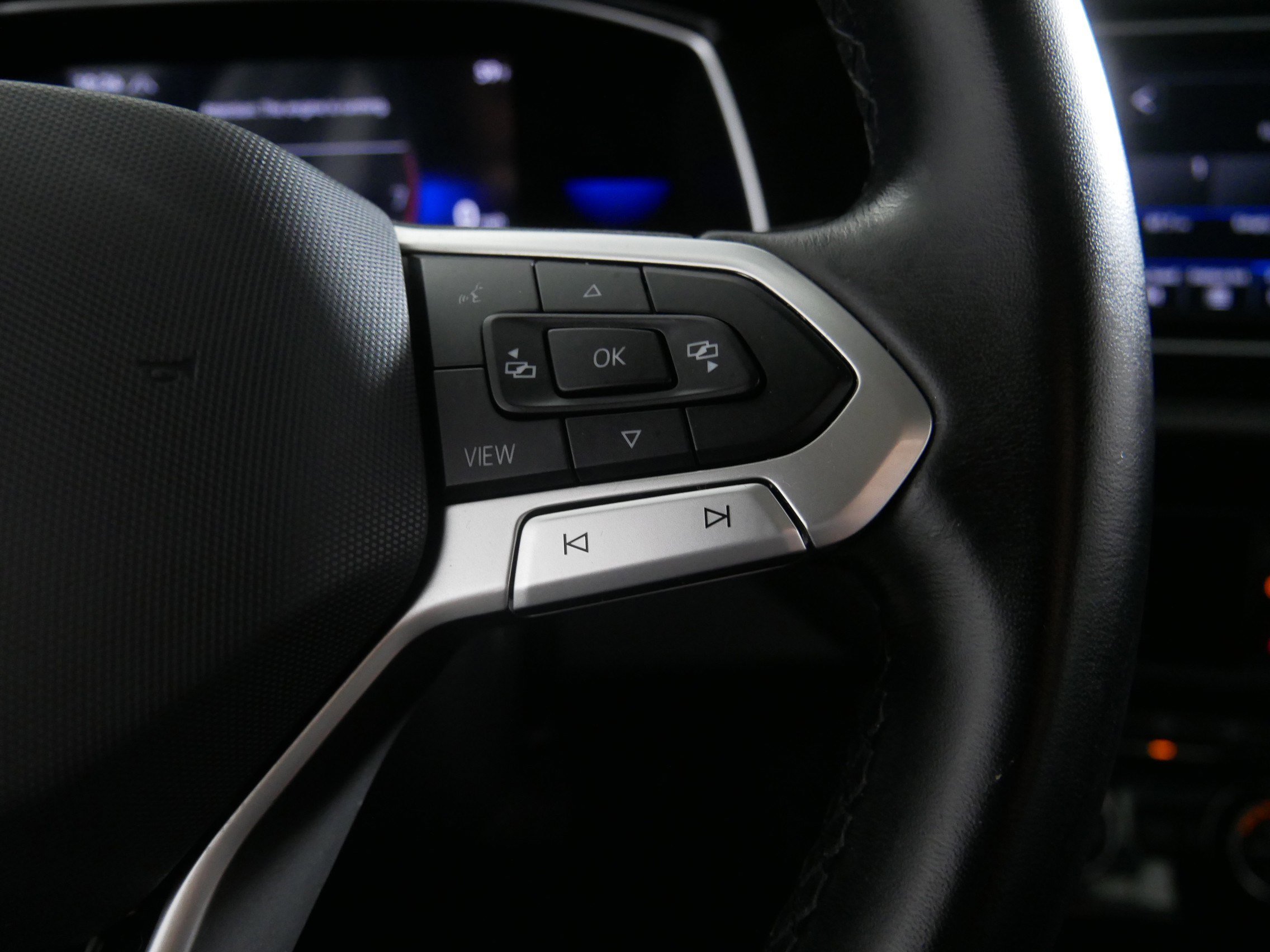 Certified 2022 Volkswagen Jetta SE w/ Panoramic Sunroof Package image 28