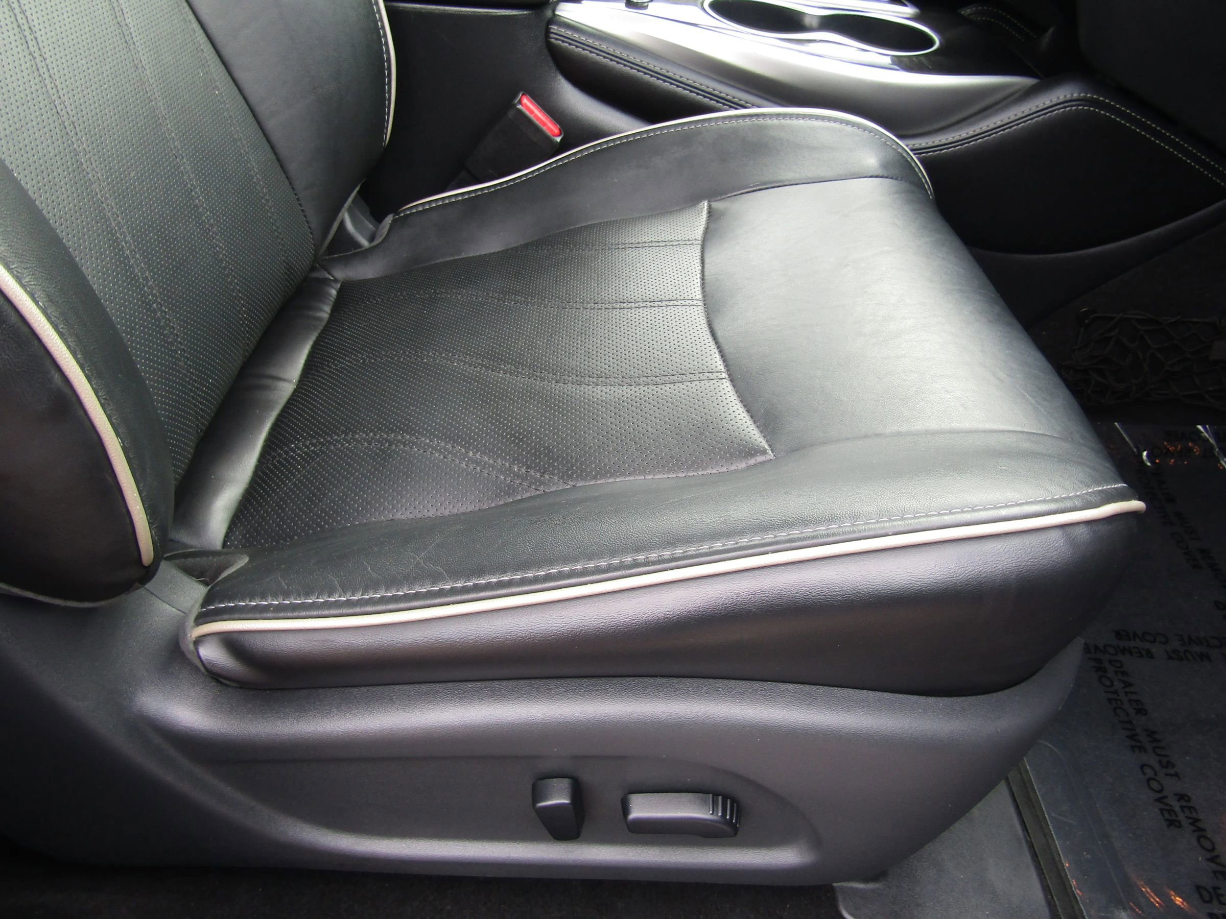 Used 2019 INFINITI QX60 Luxe w/ Essential Package image 14