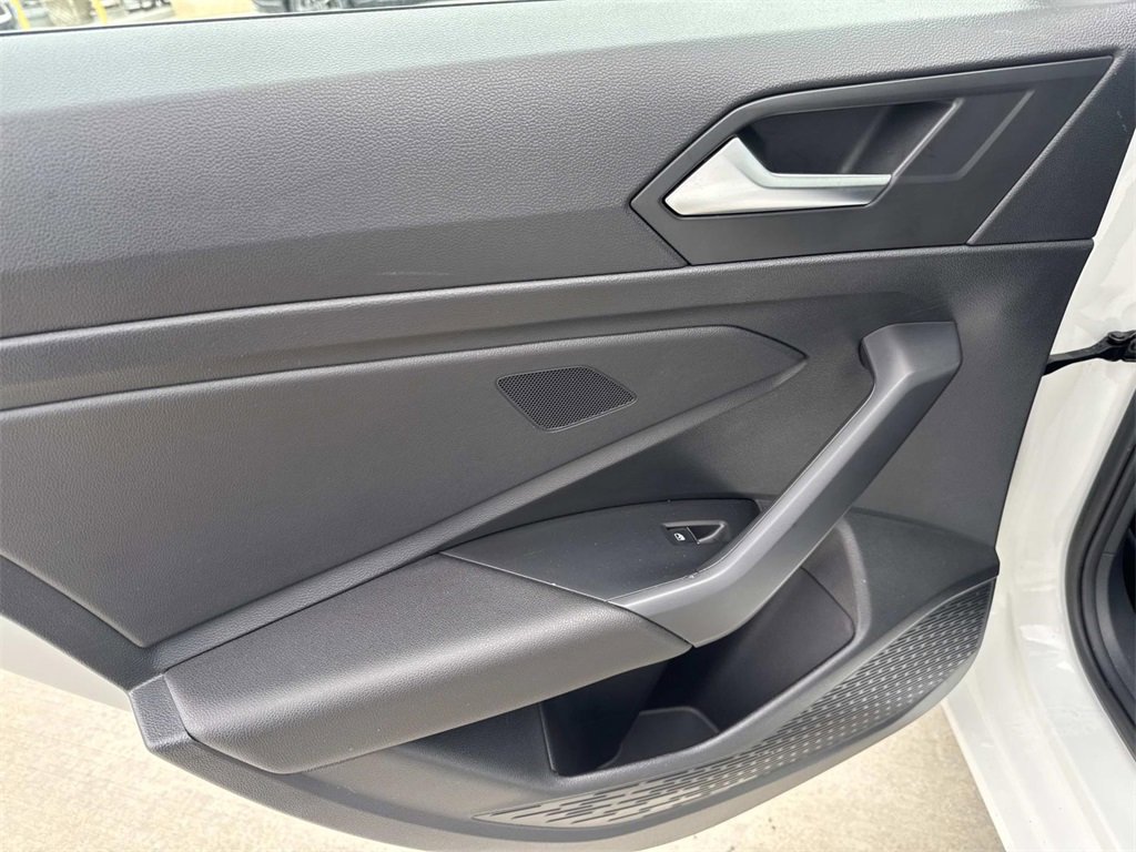 Used 2021 Volkswagen Jetta S w/ Driver Assistance Package image 11