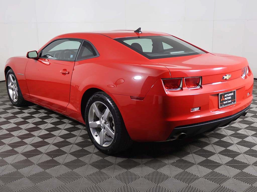 Used 2011 Chevrolet Camaro LT RWD image 4