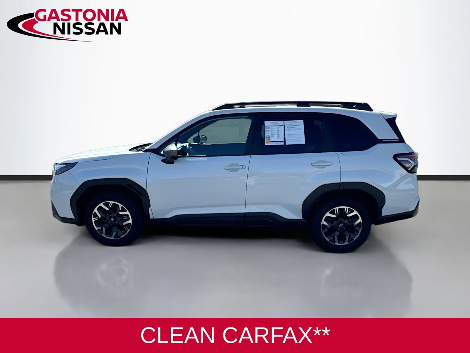 Used 2025 Subaru Forester Premium AWD/4WD image 5