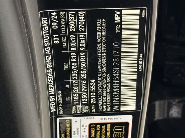 Used 2025 Mercedes-Benz GLC 300 4MATIC image 31