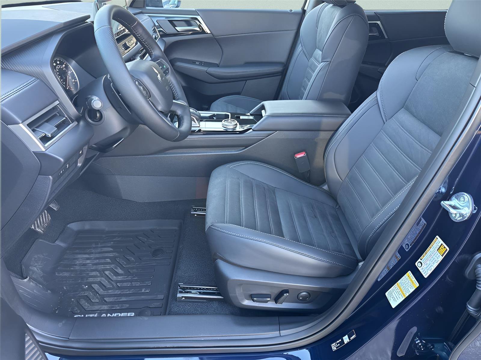 New 2026 Mitsubishi Outlander SE FWD image 25