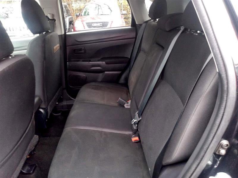 Used 2014 Mitsubishi Outlander Sport ES image 9
