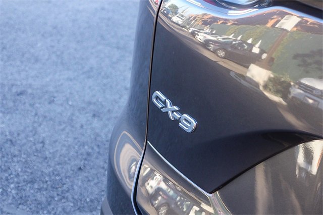 Used 2018 MAZDA CX-9 Touring w/ Touring Premium Package image 9