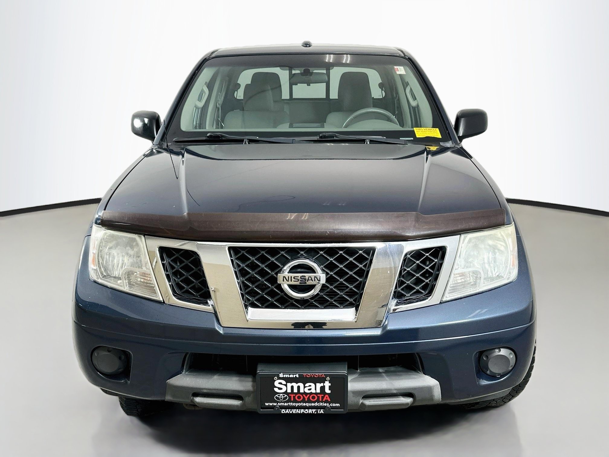 Used 2015 Nissan Frontier SV AWD/4WD image 2