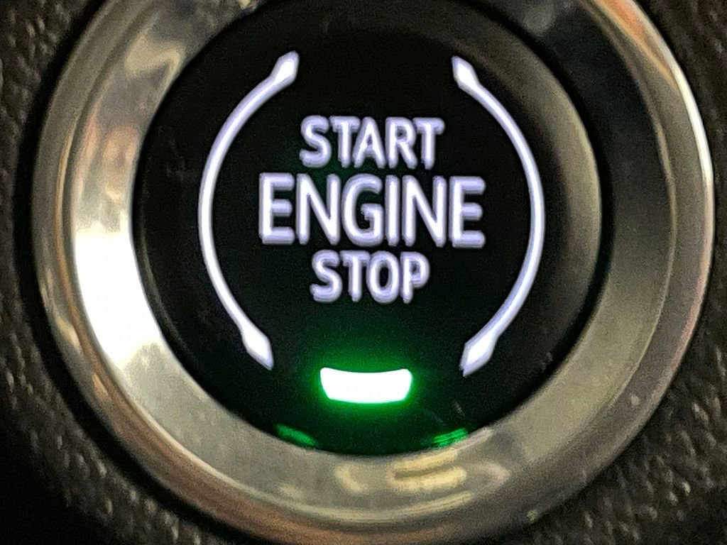 Used 2022 Chevrolet TrailBlazer RS image 29