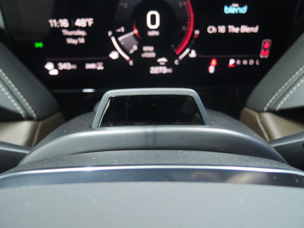 Used 2025 GMC Yukon Denali Ultimate AWD/4WD image 16