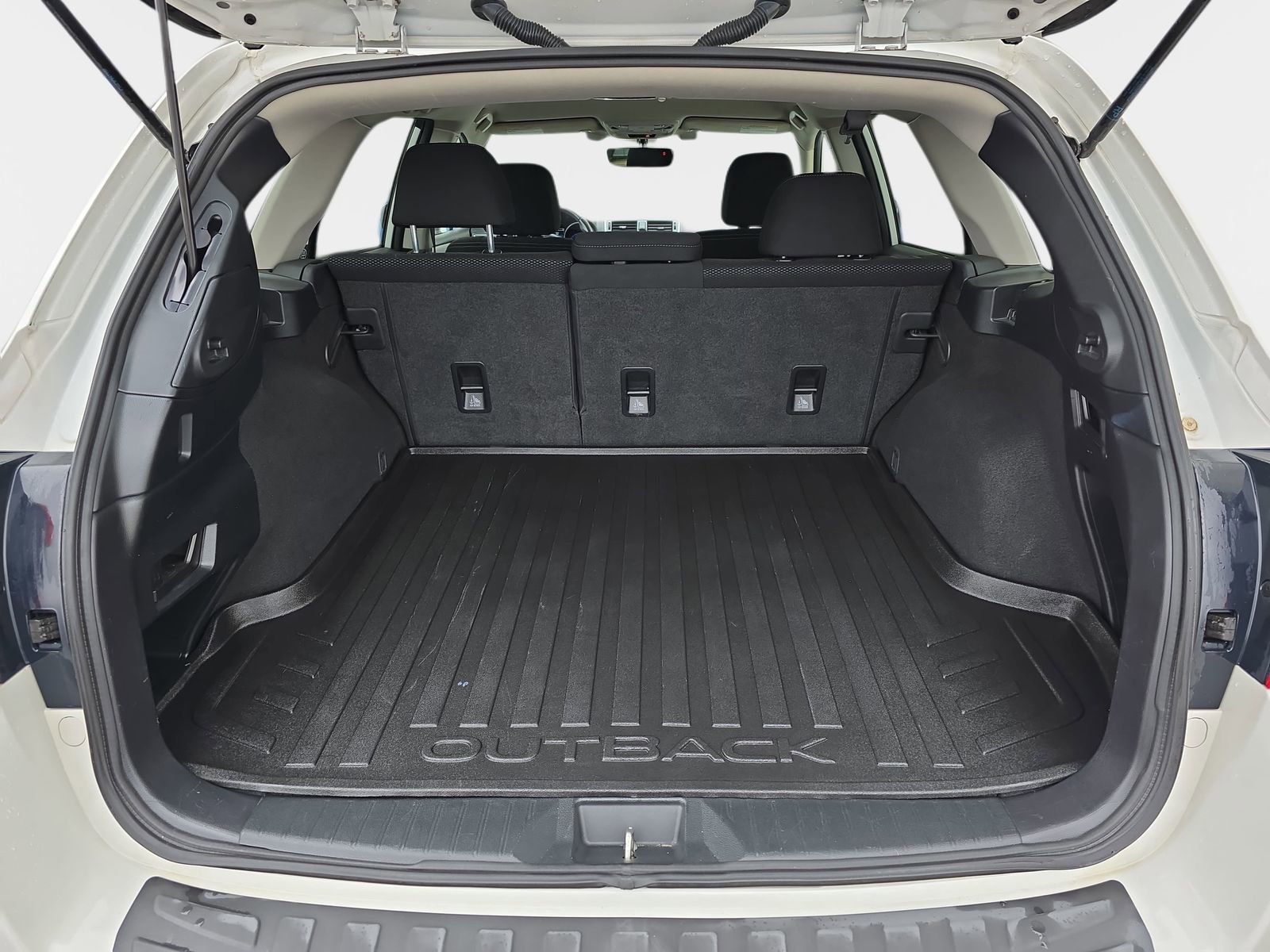 Used 2019 Subaru Outback 2.5i Premium AWD/4WD image 14