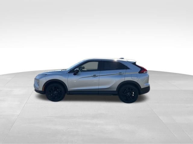 Used 2023 Mitsubishi Eclipse Cross LE image 3