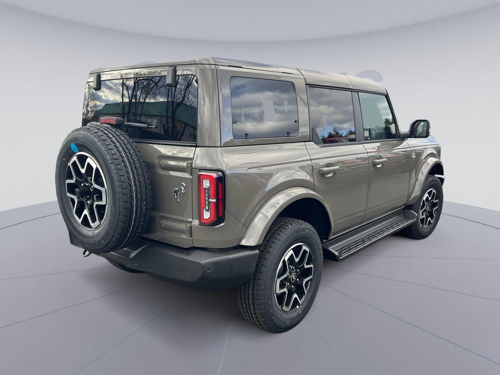 New 2025 Ford Bronco Outer Banks image 7