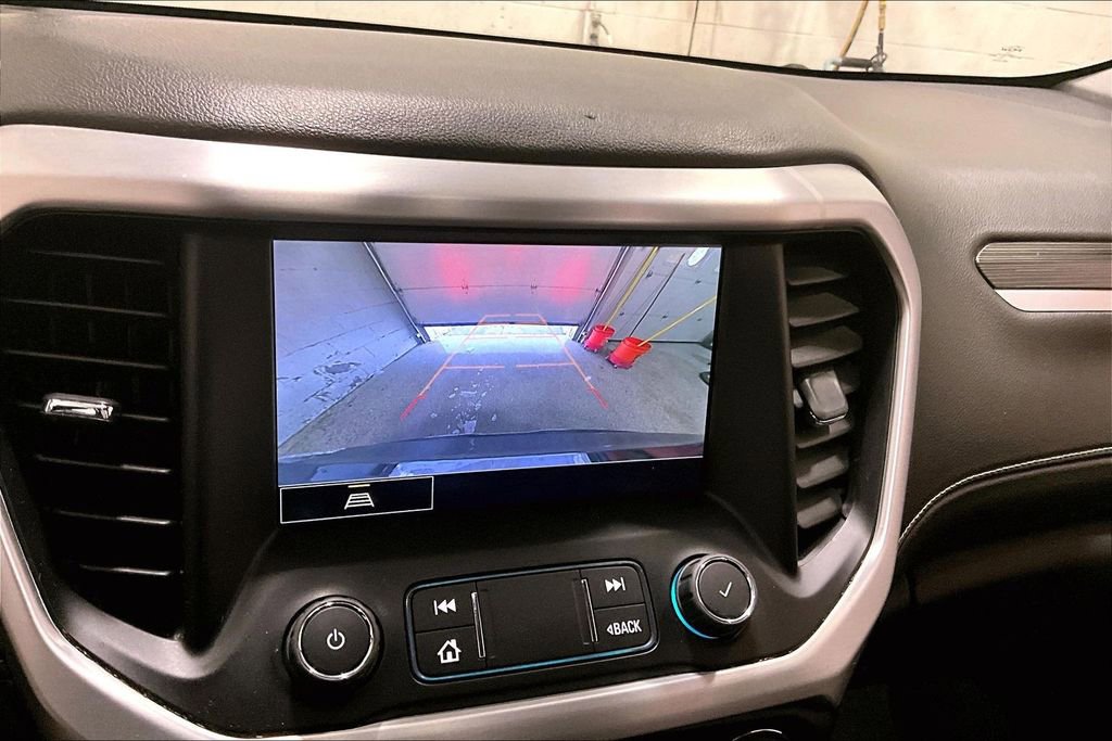 Used 2023 GMC Acadia SLT image 14