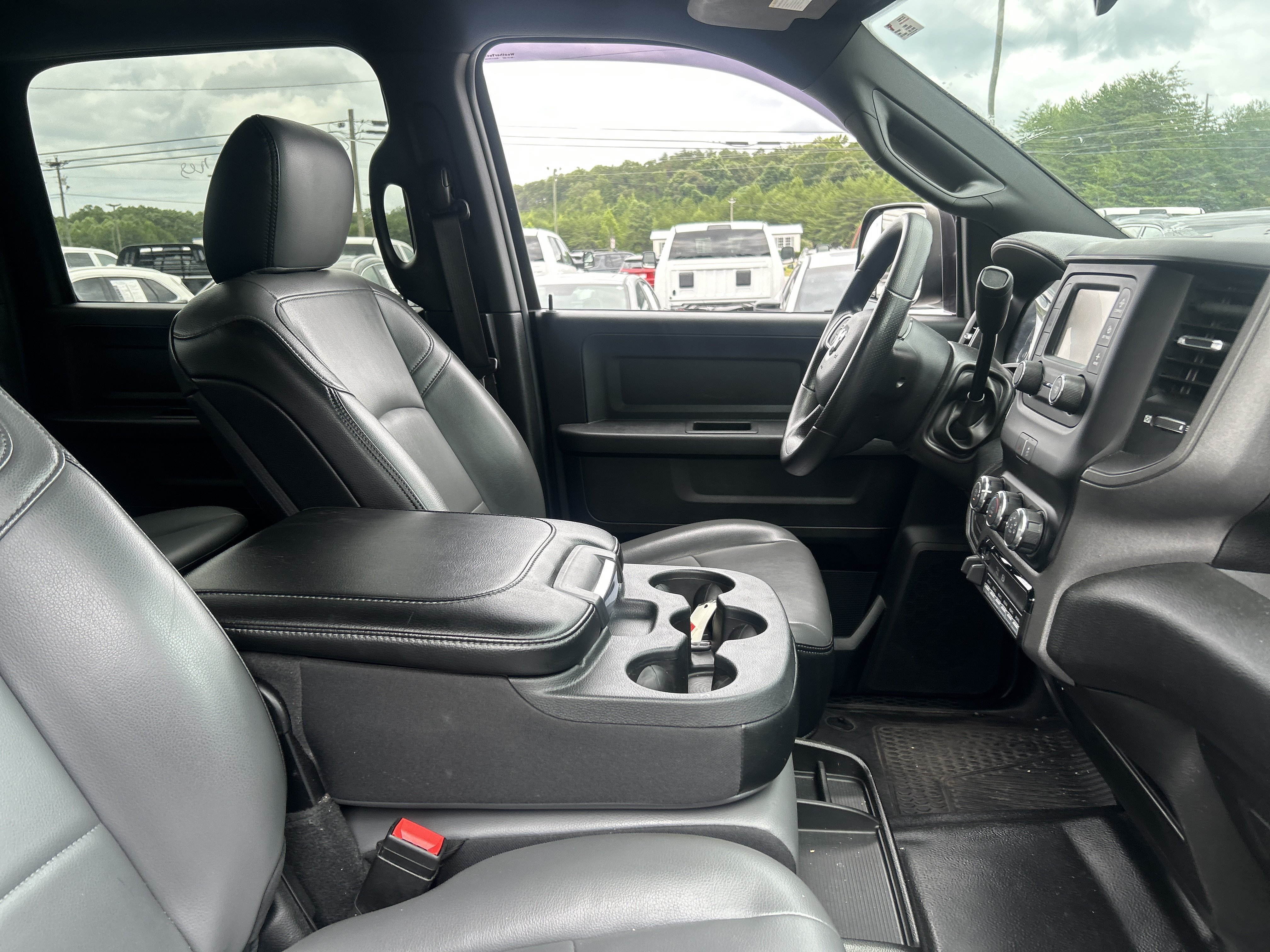 Used 2022 RAM 4500 Tradesman RWD image 47