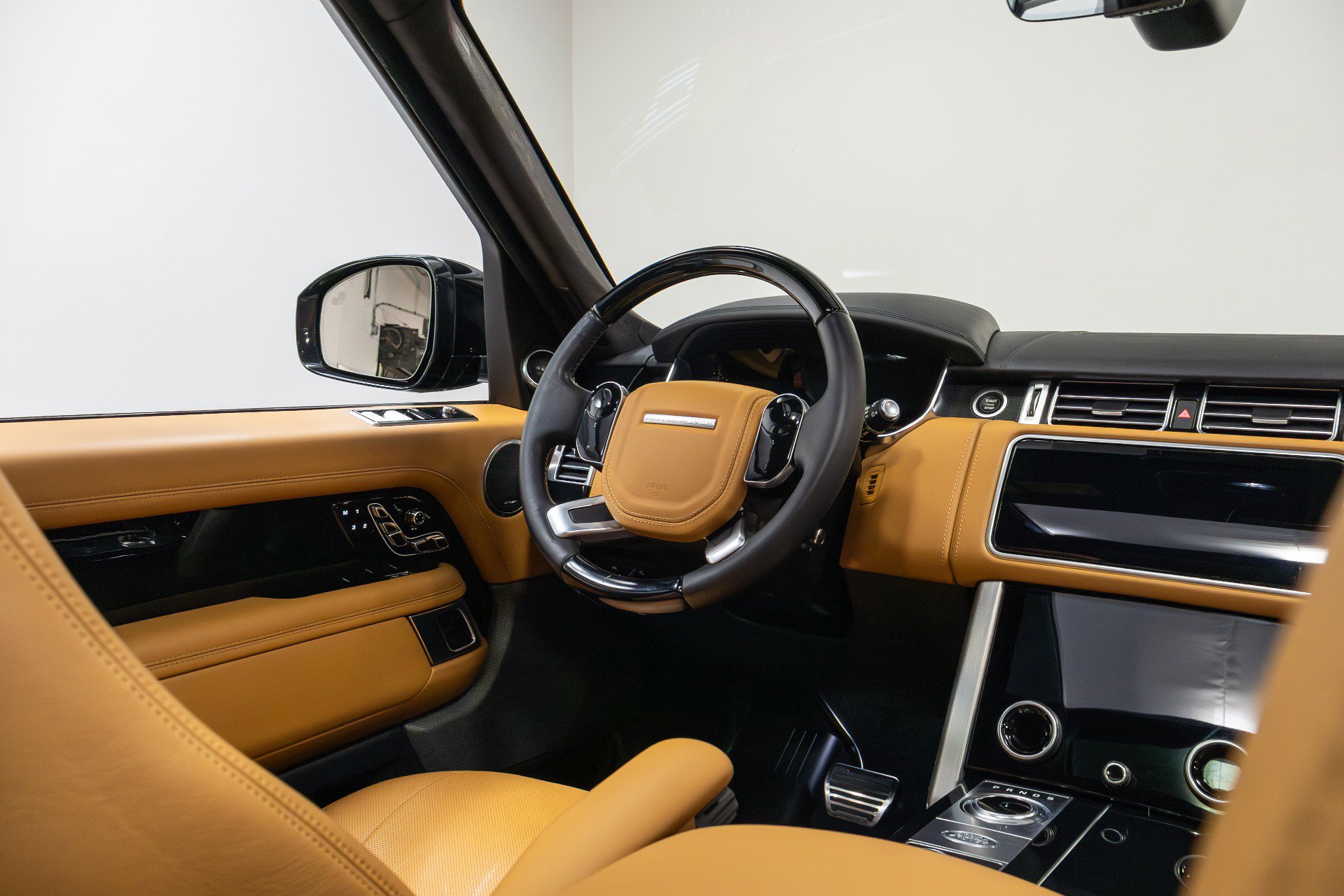 Used 2022 Land Rover Range Rover Autobiography image 71