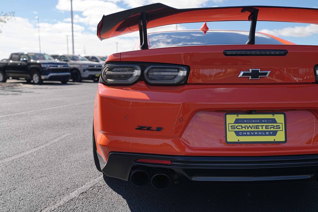 Used 2019 Chevrolet Camaro ZL1 RWD image 10