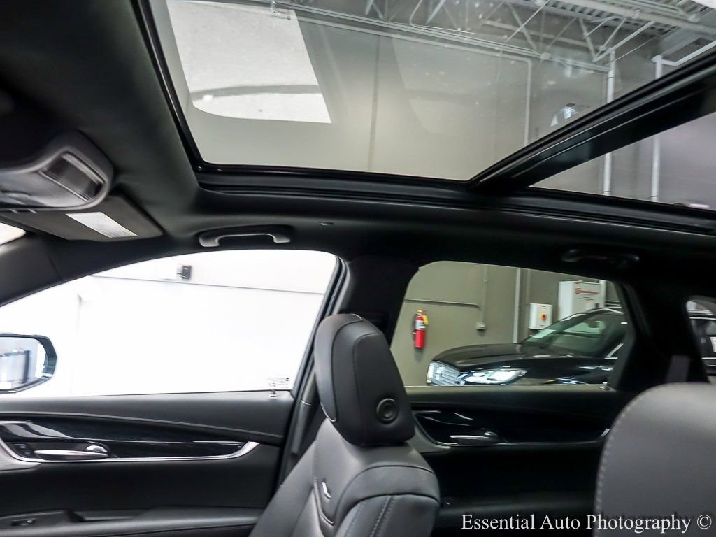 Used 2020 Cadillac XT5 Premium Luxury image 11