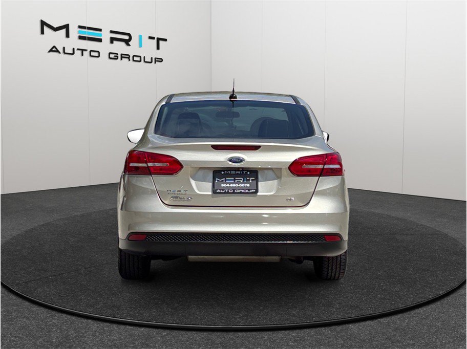 Used 2017 Ford Focus SE FWD image 8