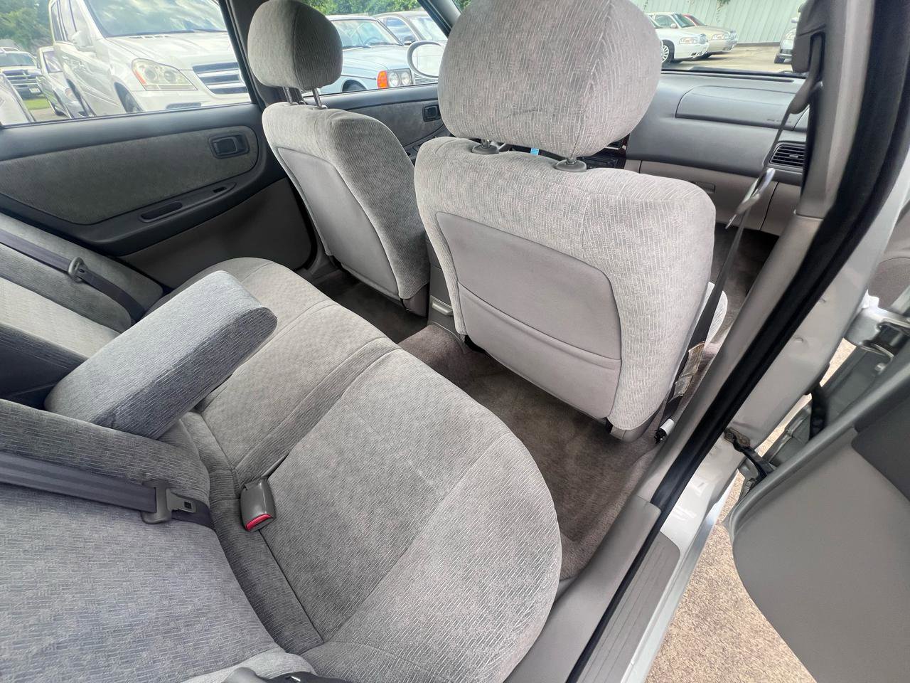 Used 2001 Nissan Altima GXE image 36