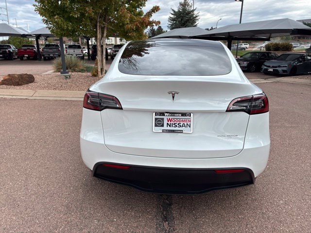 Used 2024 Tesla Model Y Long Range AWD/4WD image 6