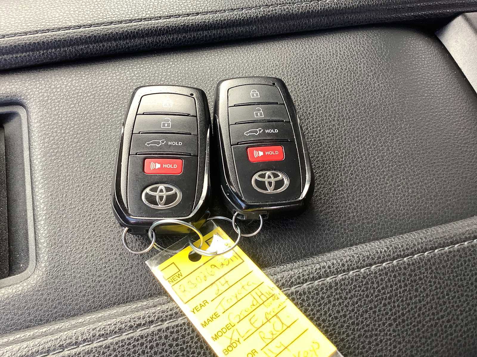 Used 2024 Toyota Grand Highlander XLE image 20