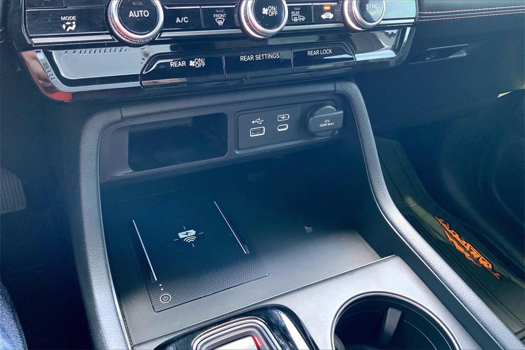 Used 2024 Honda Pilot TrailSport image 36