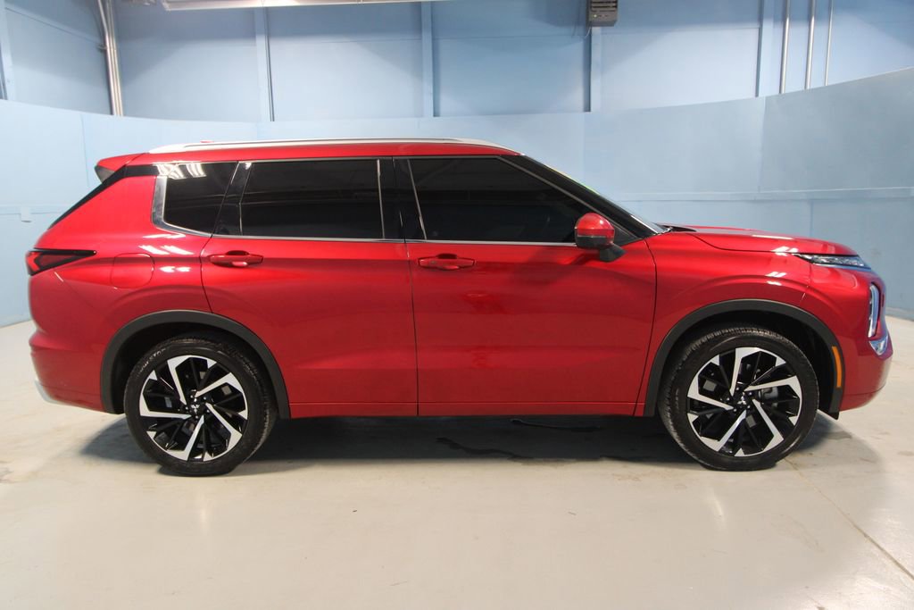 Used 2024 Mitsubishi Outlander SEL image 36
