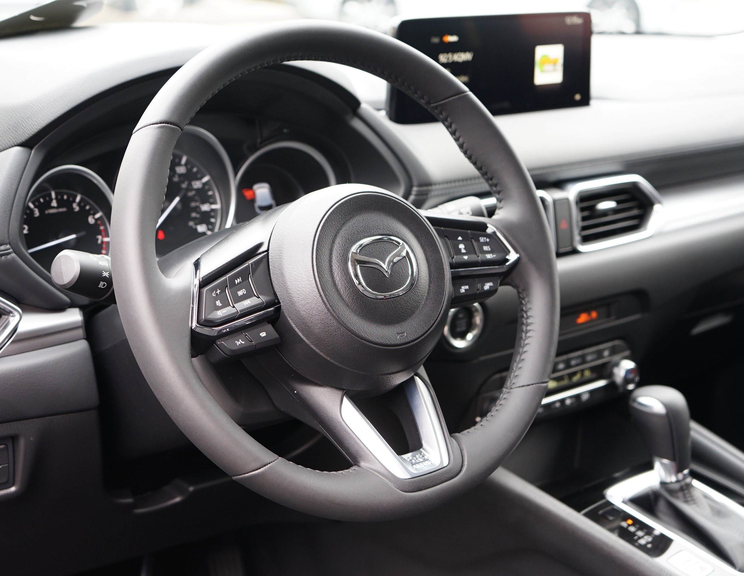 New 2025 MAZDA CX-5 AWD 2.5 S w/ Preferred Package image 26