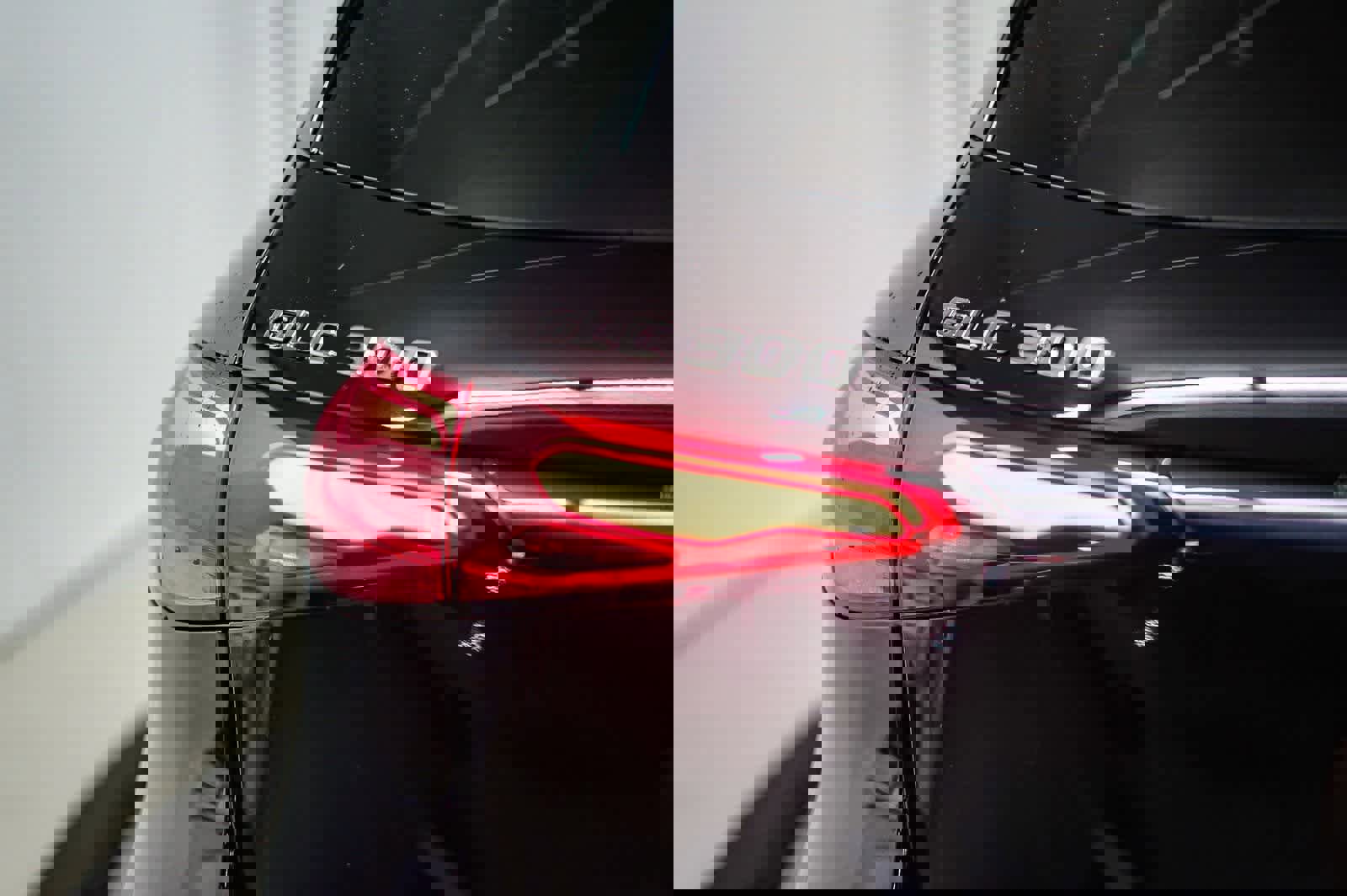 Certified 2025 Mercedes-Benz GLC 300 image 9