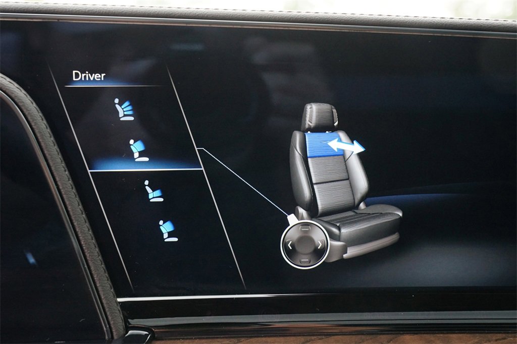 Used 2023 Cadillac Escalade ESV Sport Platinum w/ LPO, ONYX Package image 31