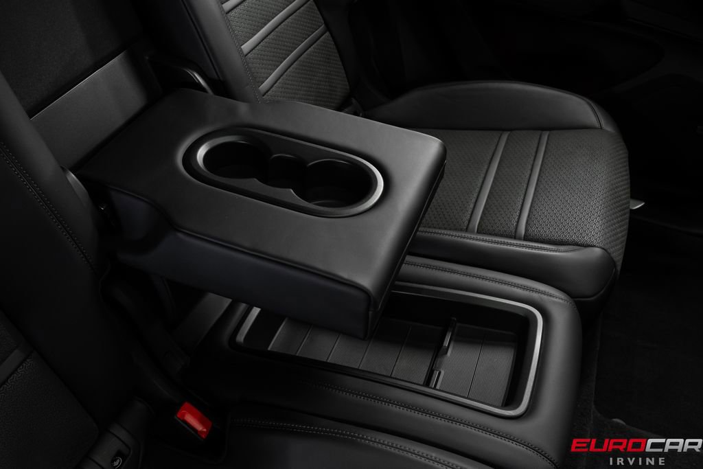 Used 2025 Porsche Cayenne GTS image 36