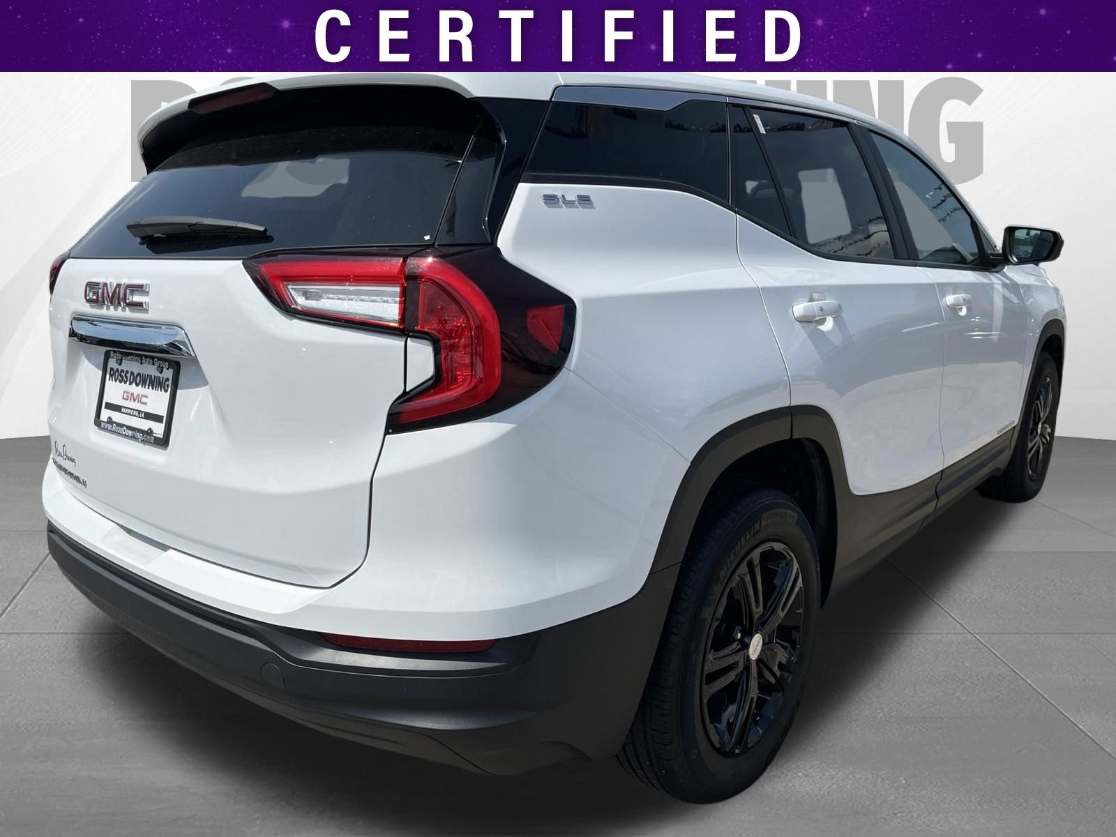 Used 2024 GMC Terrain SLE FWD image 4
