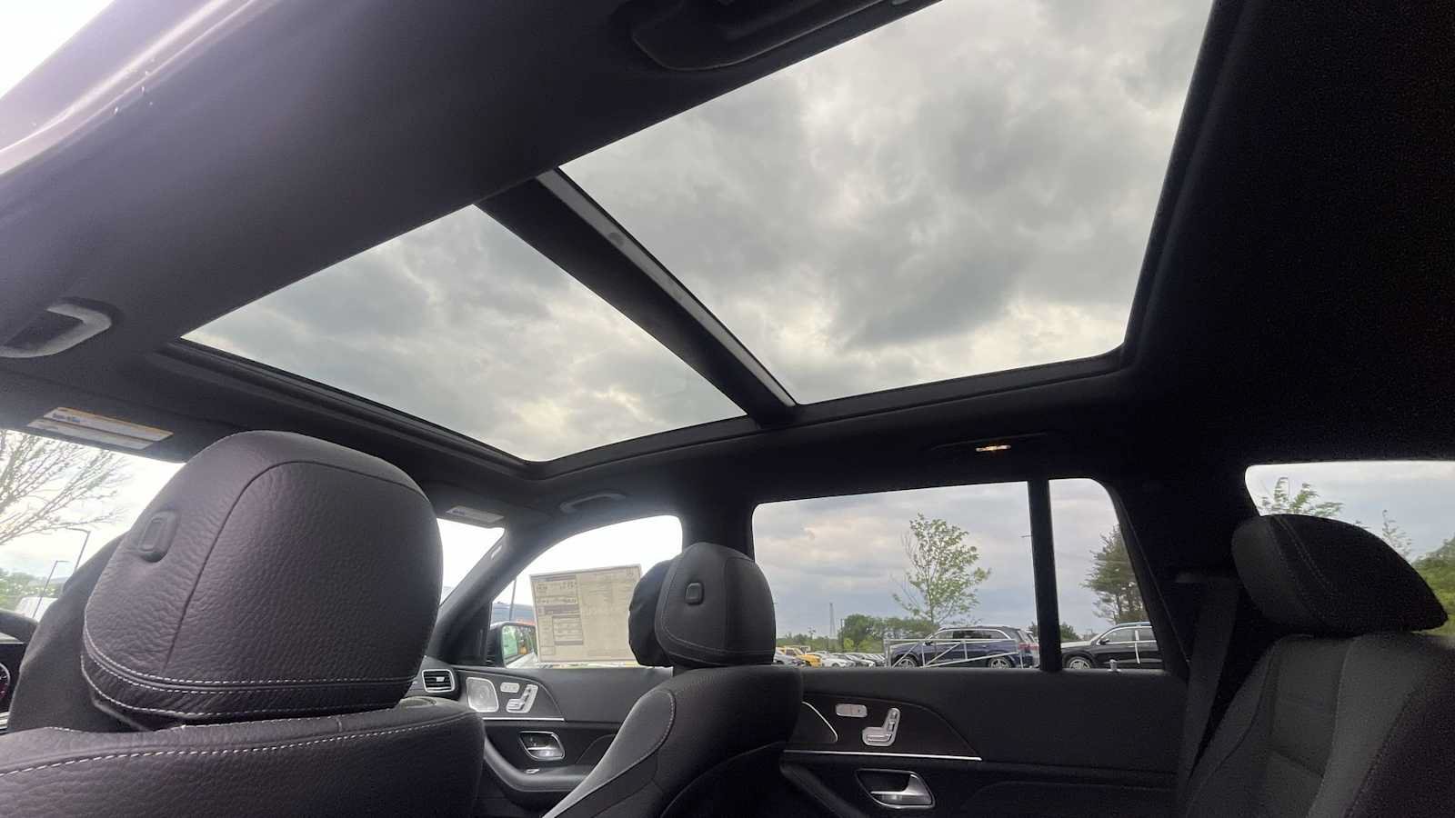 New 2026 Mercedes-Benz GLS 450 4MATIC image 36