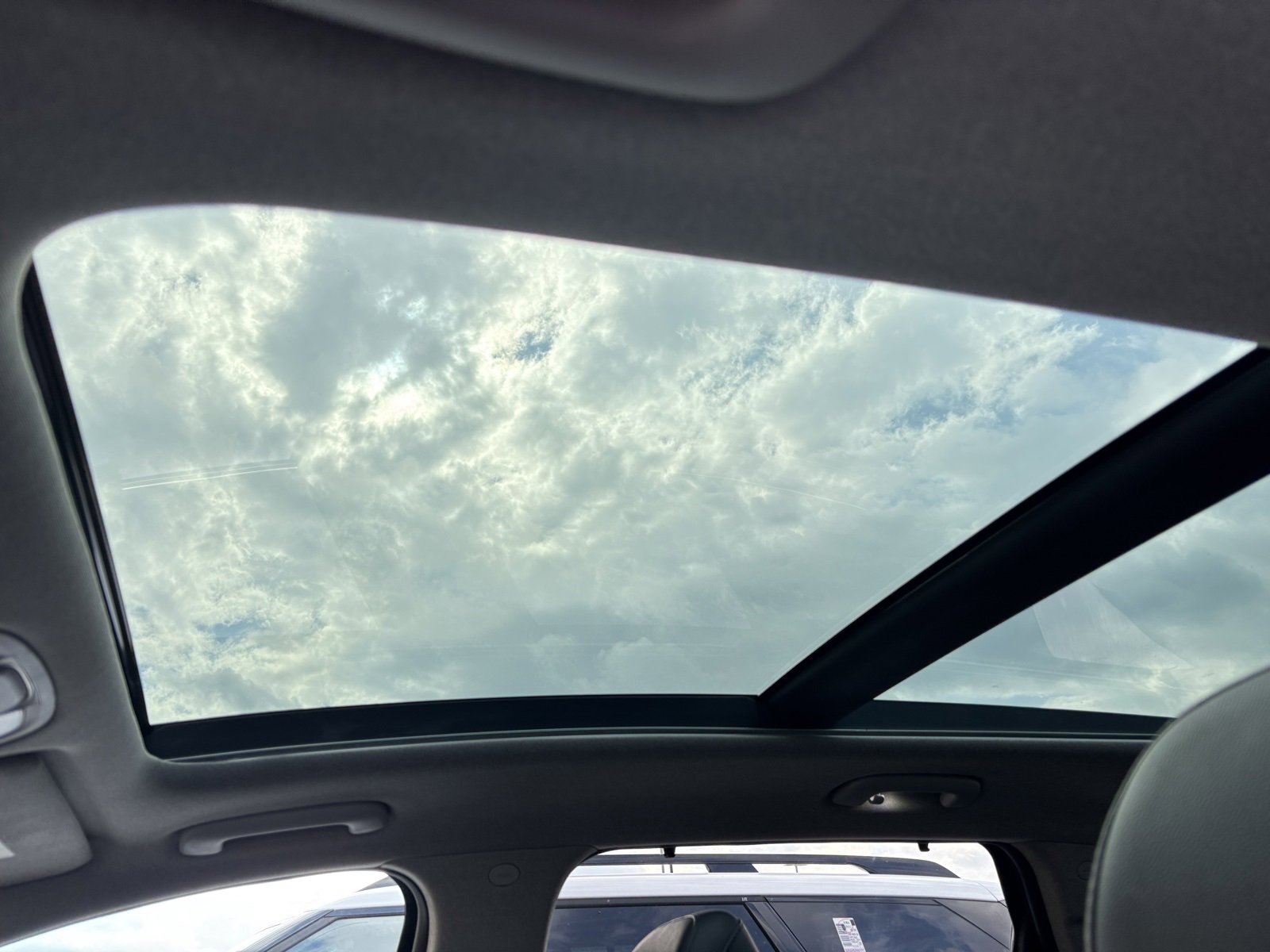 Used 2020 Hyundai Santa Fe Limited image 19