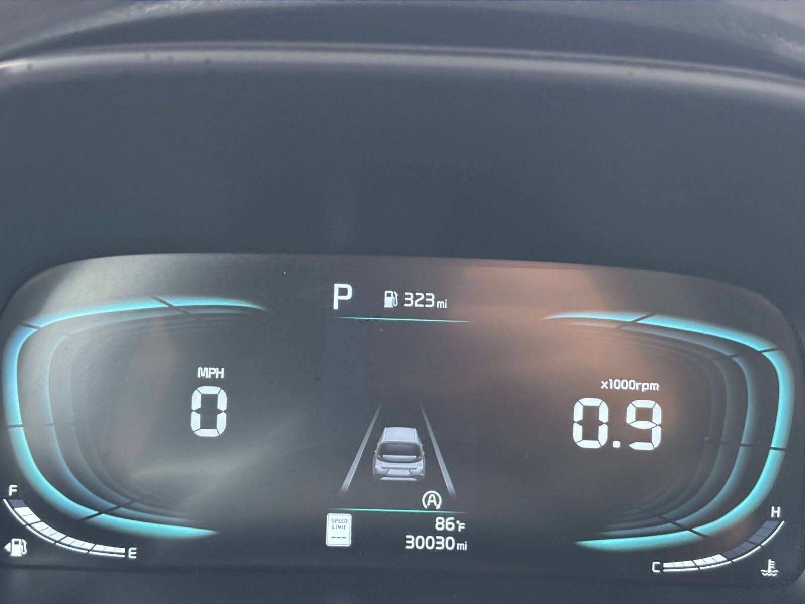 Used 2025 Kia Soul LX w/ LX Technology Package FWD image 37