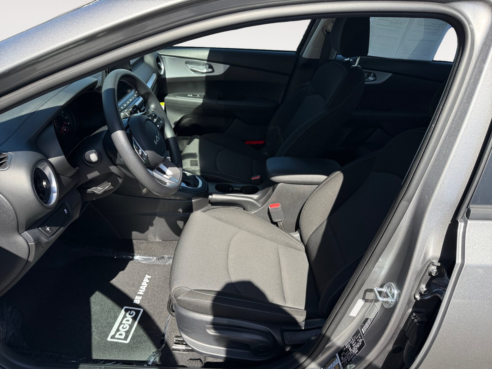 Used 2023 Kia Forte LXS FWD image 10