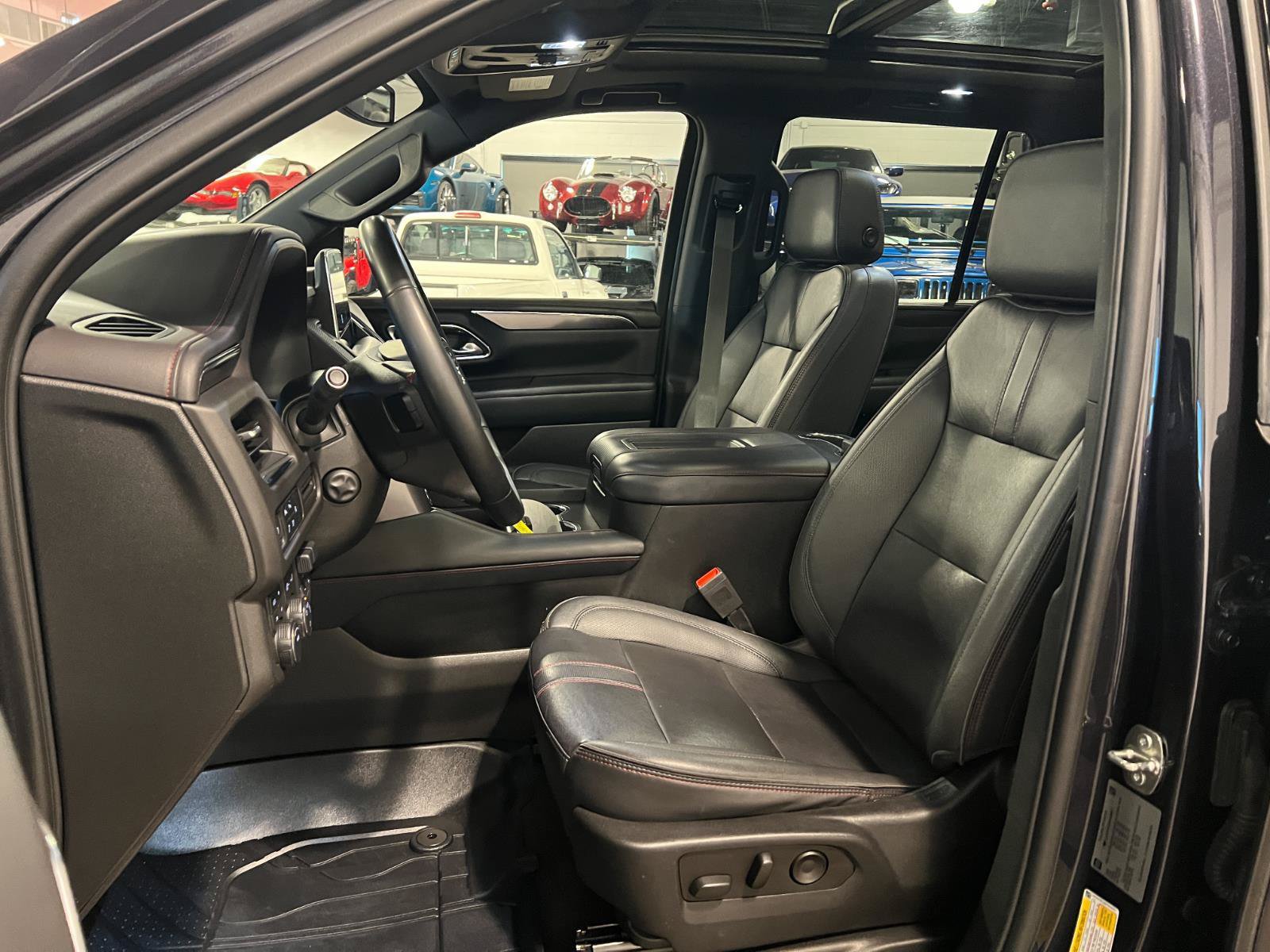 Used 2023 Chevrolet Tahoe RST w/ Luxury Package AWD/4WD image 9