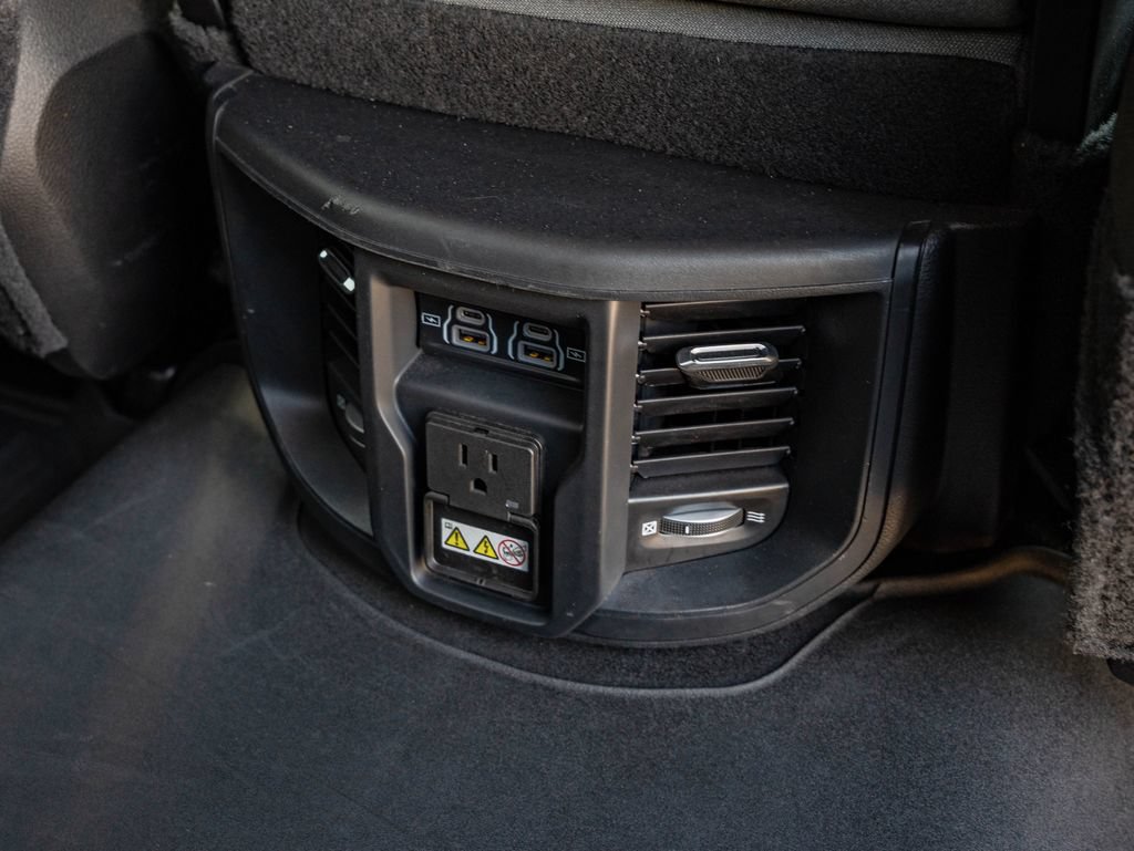 Used 2022 RAM 2500 Big Horn w/ Level C Equiment Group AWD/4WD image 35