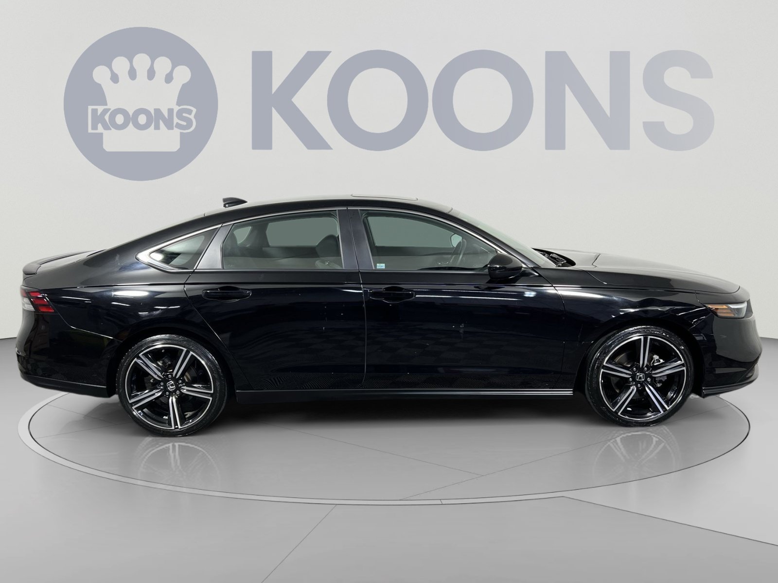Used 2024 Honda Accord Sport image 12