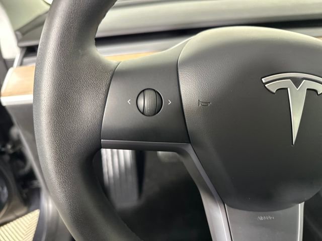 Used 2019 Tesla Model 3 Long Range image 16