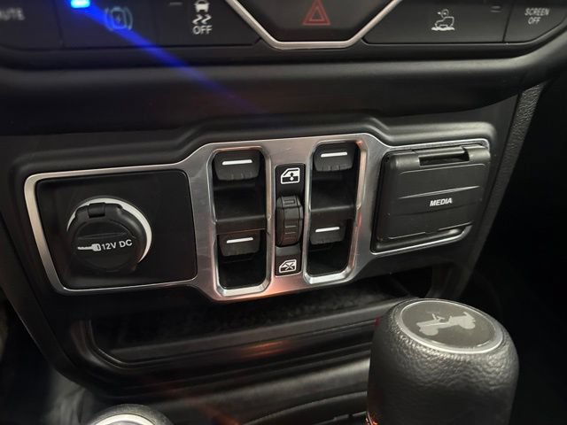 Used 2023 Jeep Wrangler Unlimited w/ Cold Weather Group AWD/4WD image 41
