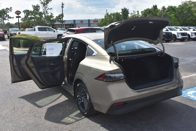 New 2026 Nissan Sentra SV w/ SV Convenience Package FWD image 15